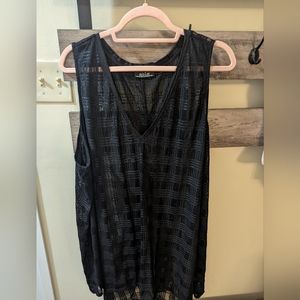 Additionelle Black Mesh Top